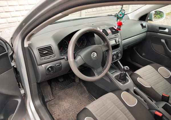 Volkswagen Golf cena 15900 przebieg: 210000, rok produkcji 2008 z Sanok małe 191